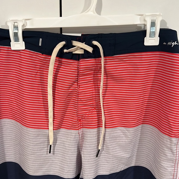 Quicksilver‎ swim shorts . Size 34 - Picture 3 of 6